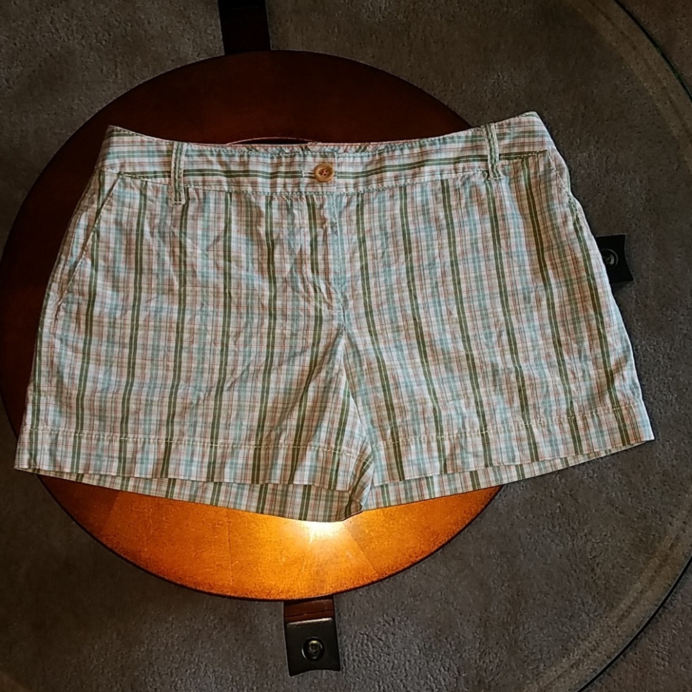 ANN TAYLOR LOFT Checkered shorts